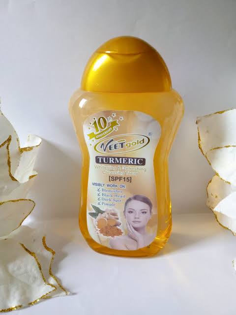VEETGOLD - Nettoyant Et Tonifiant Visage Éclaircissant - Soin 300ml - FPS 15 - NEUF